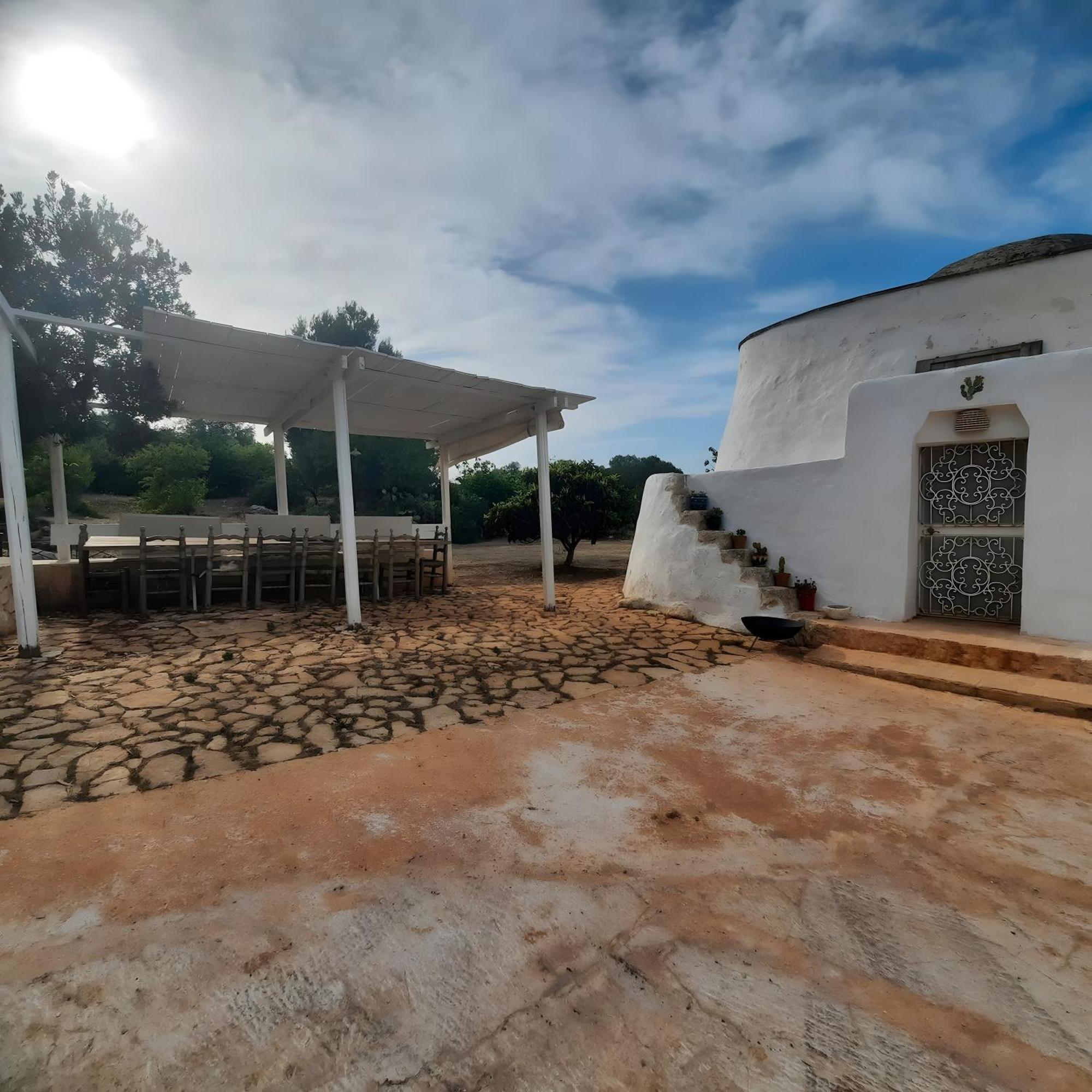 Trullo Vista Villa Остуни Екстериор снимка